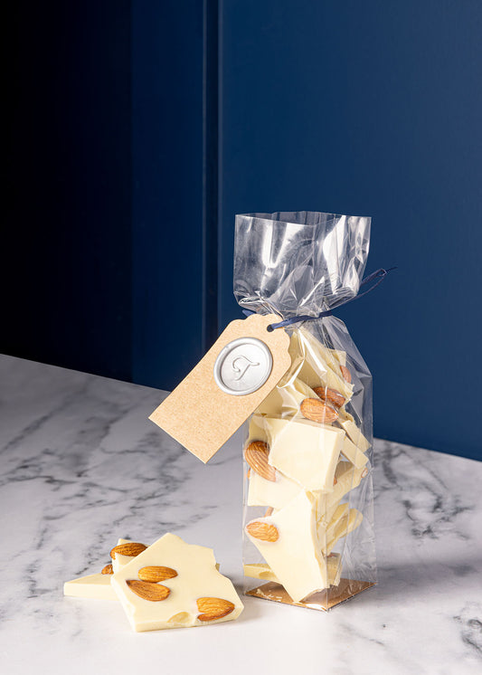 Lua White Chocolate & Almonds (150g)