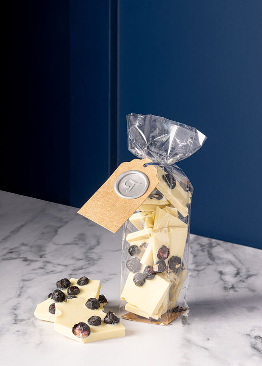 Lua White Chocolate & Blueberries (150g)