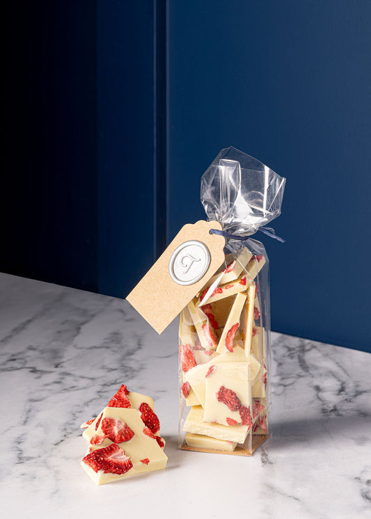 Lua White Chocolate & Strawberries (150g)