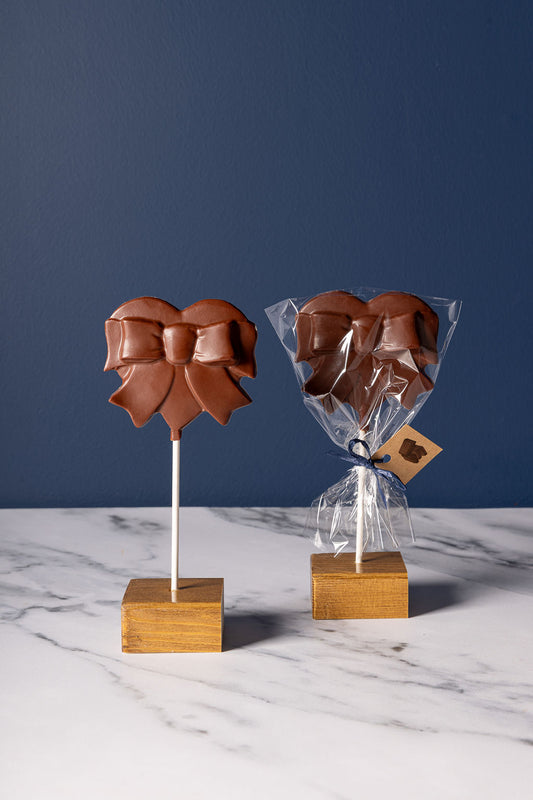 Vera Milk Chocolate Lollipops (30g)